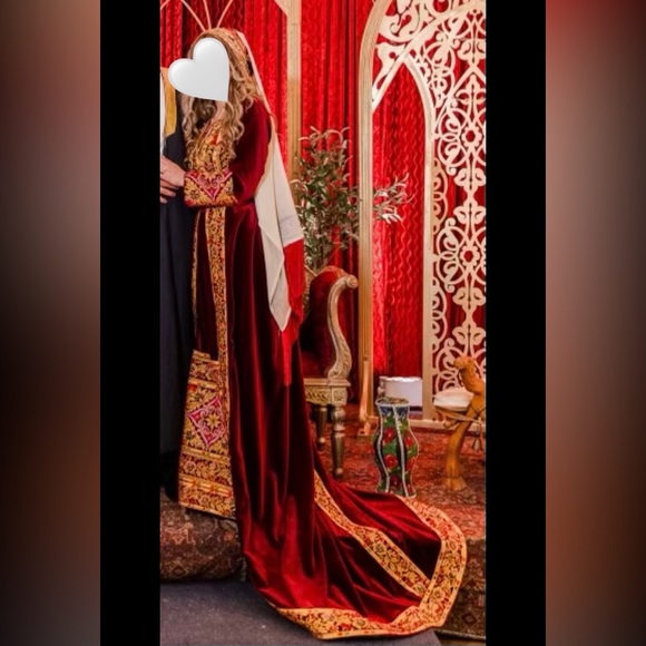 *SOLD* Palestinian Thobe - Henna dress - Picture 3 of 17